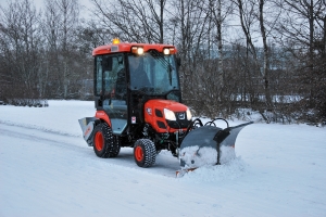 CS2610 i gruppen Park & Frvaltning / Traktorer hos Mera Maskin Gteborg Aktiebolag (CS2610)