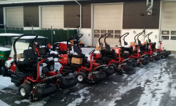 Toros Elektriska Greenklippare på väg till kund.