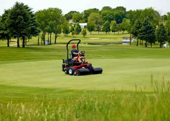 TORO GREENSMASTER 3250-D