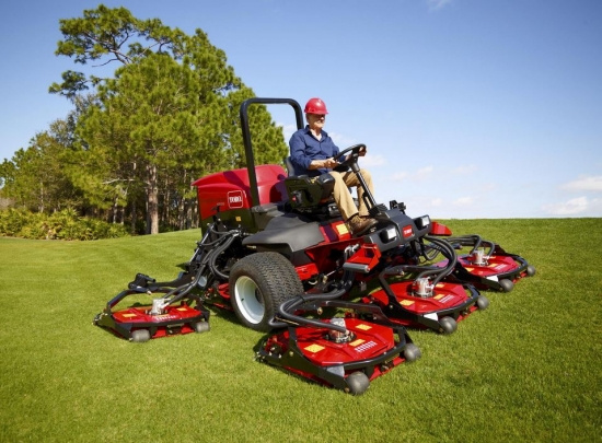 TORO GROUNDSMASTER 4700-D