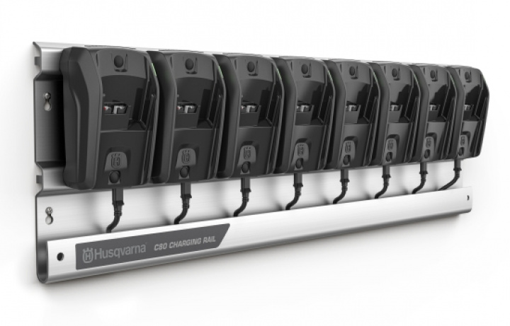 C80 Laddskena komplett i gruppen Husqvarna / Batterier hos Mera Maskin Göteborg Aktiebolag (970 62 19-01)