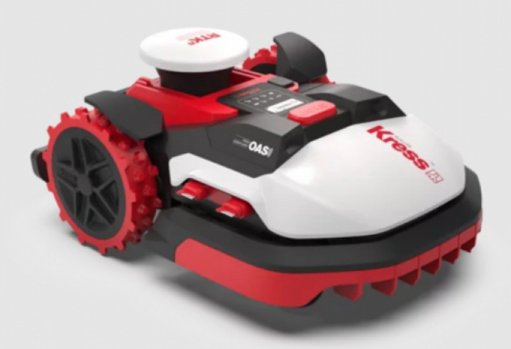 KR174E Kress RTKⁿ 5 000 m² robotgräsklippare med OAS (Obstacle Avoidance System) i gruppen Parkmaskiner / Robotgräsklippare hos Mera Maskin Göteborg Aktiebolag (KR174E)